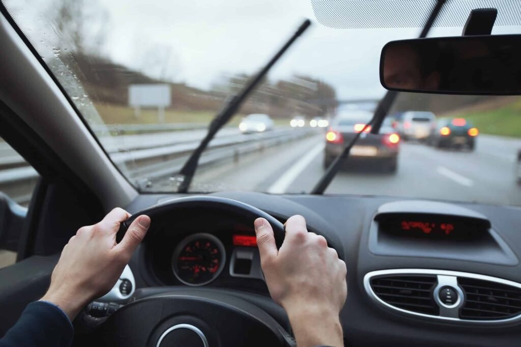 Por que trocar as palhetas do carro? Veja os sinais e como escolher a ideal